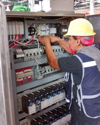 TECNICOS EN AIRE ACONDICIONADO